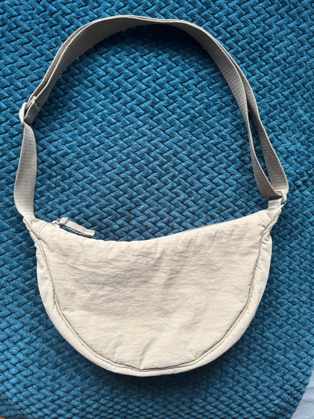 UNIQLO Round Mini Shoulder Bag Brown - Picture 6 of 6